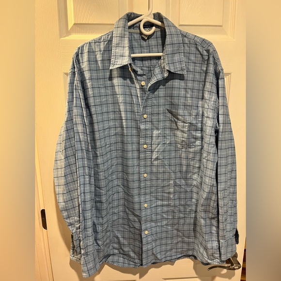 Blue Old Navy Men’s Button Down - Picture 2 of 4